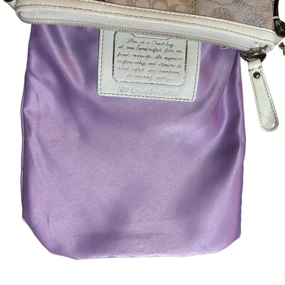 COACH 42481 SIGNATURE PATCHWORK SWINGPACK White Grey Silver - Picture 13 of 13